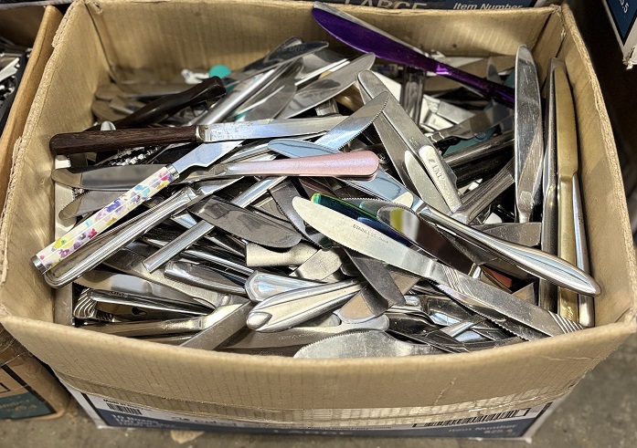 Table Knives - related image